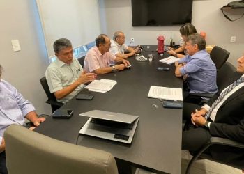 Sílvio Mendes assume União Brasil e mantém partido na oposição em Teresina