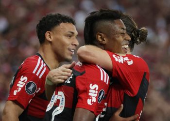 Flamengo e Internacional se garantem nas oitavas da Libertadores