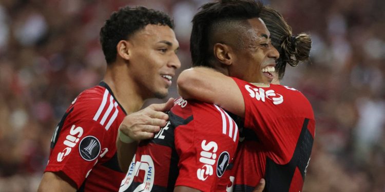Flamengo e Internacional se garantem nas oitavas da Libertadores