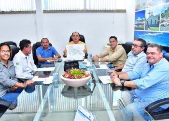 Reunião discute avanço das obras de esgotamento e interligação de novos bairros de Floriano