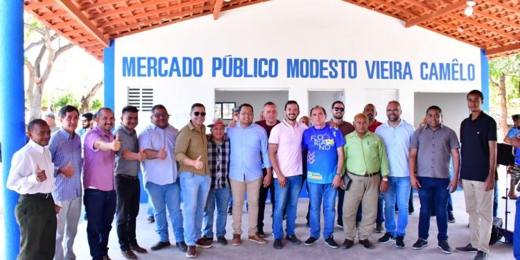 126 anos: Prefeitura de Floriano entrega Mercado Público Modesto Vieira Camêlo reformado