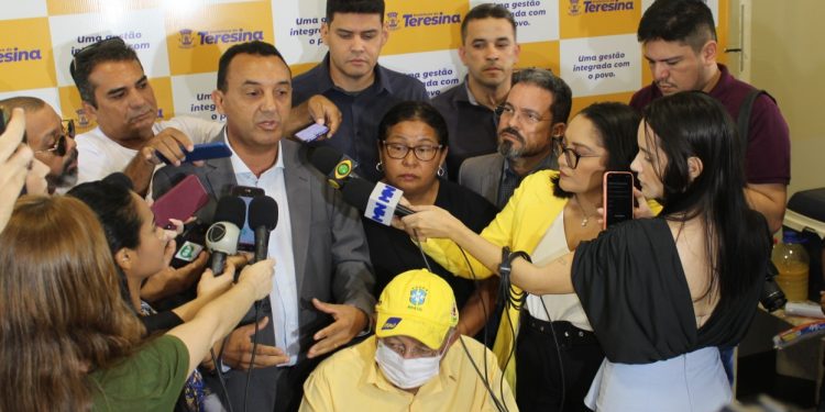 Prefeitura de Teresina anuncia grande concurso público para a Semec