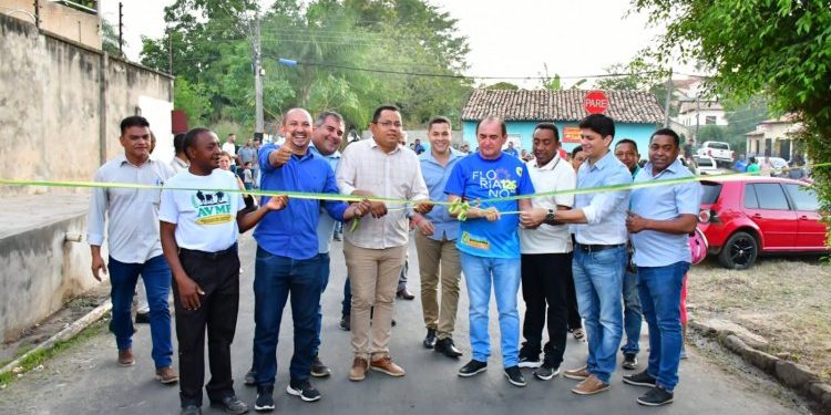 126 anos: Prefeitura entrega mais de 14 mil m² de asfaltamento em ruas de Floriano