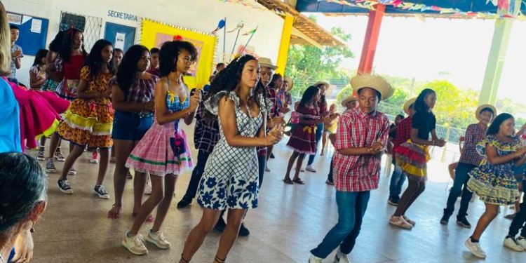 Encerramento do semestre letivo das escolas municipais em Teresina é marcado por arraiás