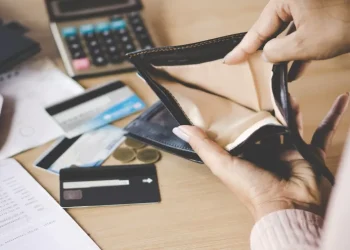 Desenrola: veja como renegociar dívida e descontos oferecidos pelos bancos