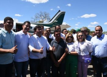 Governador assina ordem de serviço para reforma de aeródromo e visita obras em Guadalupe