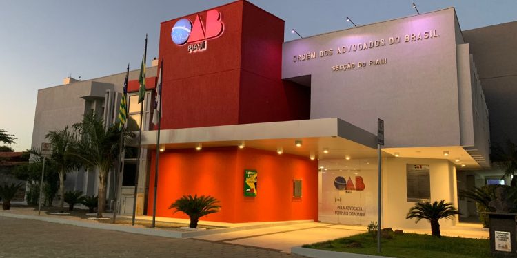 DIA DO ADVOGADO: OAB Piauí fará homenagem a Advogado(a)s com 50 anos de profissão