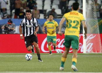 Botafogo empata com o Defensa y Justicia no Nilton Santos pelo jogo de ida das quartas da Sul-Americana