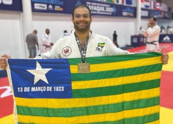 Atleta da Policia Militar do Piauí é campeão mundial de judô no Canadá