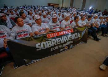 Com FPM reduzido, prefeitos de todo o Piauí se reúnem na Alepi para cobrar ajuda