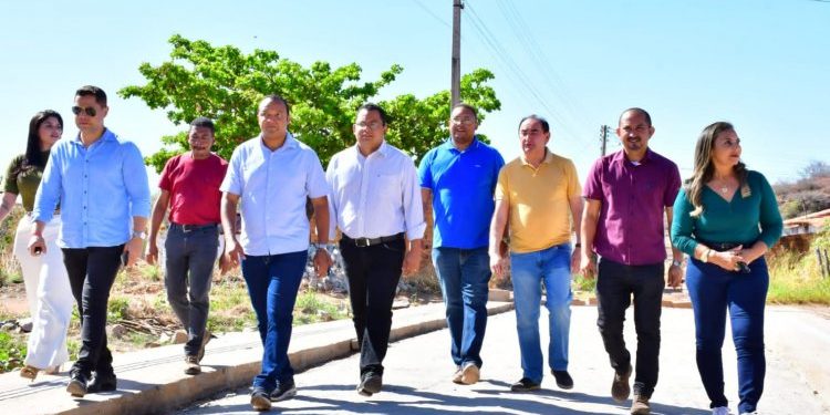 Construção de creche, calçamentos e reforma de praças prometem grandes avanços para Floriano