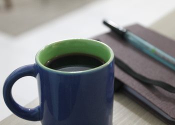 Mesmo em altas temperaturas, amantes do café não abrem mão da bebida