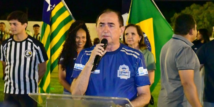 Prefeito Antônio Reis abre oficialmente a Copa Floriano de Futebol