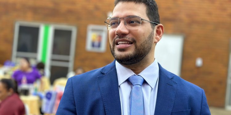 Deputado Estadual Dr. Thalles denuncia falta de água em São Lourenço do Piauí