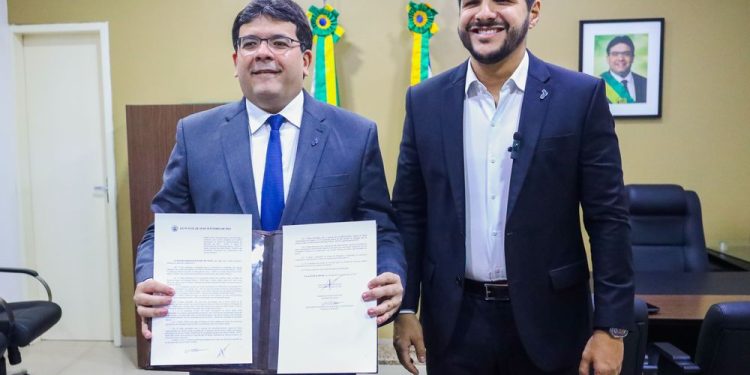 Alunos das escolas públicas e servidores com melhor desempenho serão premiados em dinheiro