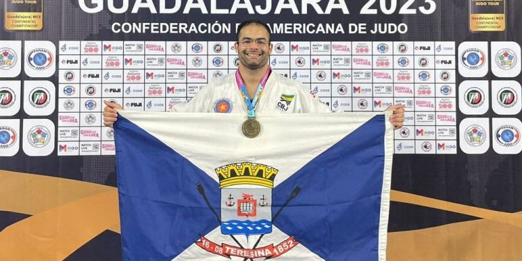 Stanley Torres conquista bicampeonato Pan-Americano de judô em Guadalajara, no México