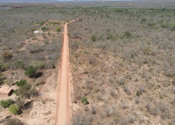 Governo do Estado realiza melhorias em estradas vicinais de Monte Alegre, Riacho Frio e Parnaguá