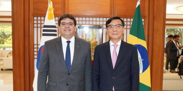 Governador apresentará potencial do Piauí na transição energética durante visita à Ásia