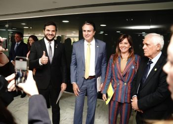 “O Piauí hoje é o estado campeão em matrículas”, reforça ministro Camila Santana em Brasília (DF)
