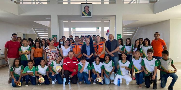 Secretaria da Defesa Civil lança programa piloto em escola de Piripiri
