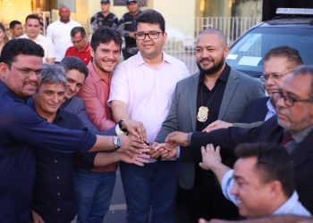 Secretaria de Segurança realiza entrega de viaturas e kits de combate a incêndio em Floriano