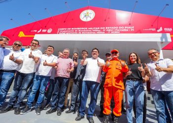 Em Parnaíba, Rafael Fonteles inaugura nova sede do Corpo de Bombeiros e ciclovia
