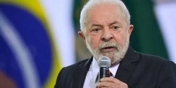 77% dos brasileiros discordam de falas de Lula que comparam Israel ao Hamas, revela pesquisa