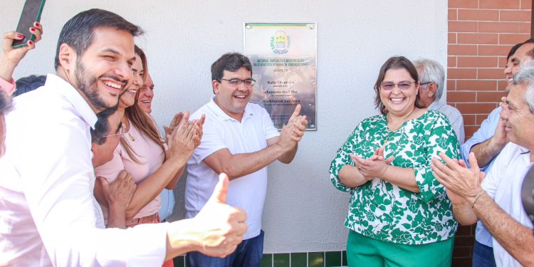 Governador inaugura recuperação de rodovias e obras de mobilidade em Água Branca, São Gonçalo e Hugo Napoleão
