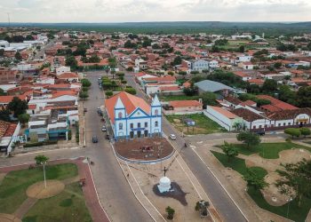 São João do Piauí ganha decoração especial neste Natal