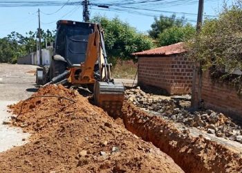 Agespisa interliga rede e melhora abastecimento de água em Piracuruca