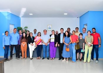 Reunião na Prefeitura de Floriano discute tratativas do programa ‘Minha Casa, Minha Vida’