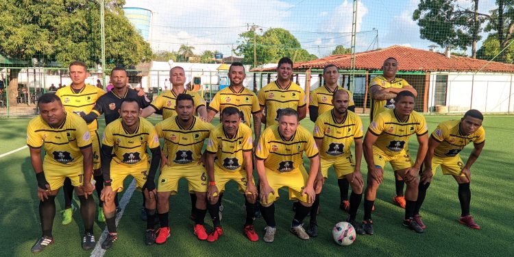 PELADEIROS DO SÁBADO: Time Amarelo vence 2º turno e decide no sábado (9) título com o Branco