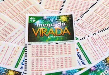 Mega da Virada com prêmio de mais de R$ 588 milhões é sorteada; veja os números