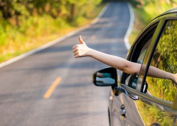 Vai viajar no Ano-Novo? Abastecer com etanol vale a pena em nove estados e no DF