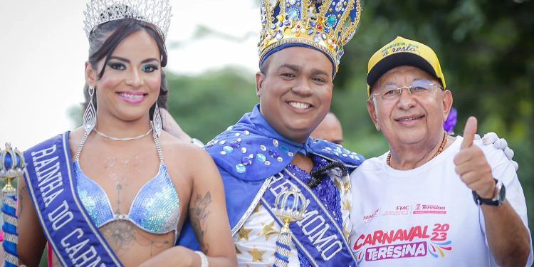 Prefeitura de Teresina divulga editais para os concursos de majestades, blocos e caminhões no Corso 2024