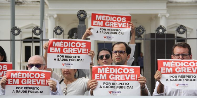 Sindicato dos Médicos convoca assembleia e pode decretar paralisação em Teresina