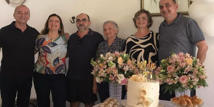 SOCIEDADE: Comemoração de 90 anos de Dona Nildes Arcoverde Fortes e MAIS…