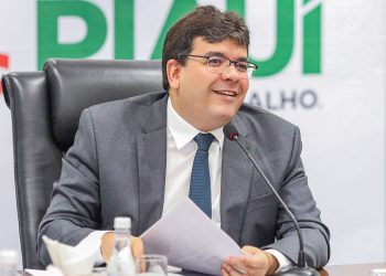 Rafael Fonteles anuncia concurso para áreas de administração, saúde, educação e segurança