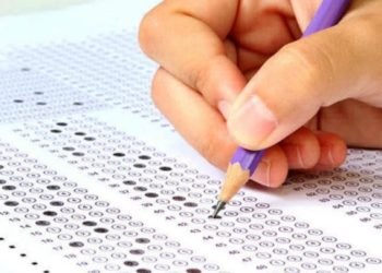 Concursos públicos têm salários de até R$ 35,7 mil e mais de 2.400 vagas; inscreva-se