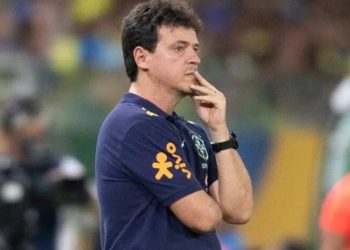 CBF demite Fernando Diniz e define substituto imediato para assumir a Seleção Brasileira