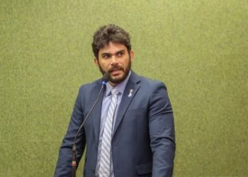 Implantação do curso de medicina em Floriano é tema de discurso na Alepi