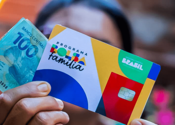 Caixa começa a pagar Bolsa Família e Auxílio Gás de fevereiro; veja calendário e quem recebe