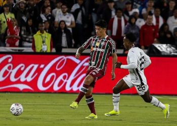 Nos acréscimos, Fluminense perde para LDU no primeiro jogo da Recopa