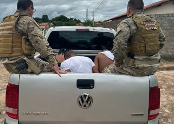 Três pessoas são presas pelo crime de tráfico de drogas na cidade de José de Freitas