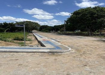 Instituto de Desenvolvimento do Piauí (Idepi) conclui obra de pavimentação em Floriano