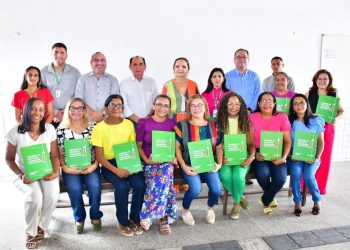 Prefeitura de Floriano e SICREDI firmam parceria para capacitar professores e alunos em educação financeira