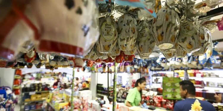 Vendas do comércio na Páscoa devem crescer 4,5% e chegar a R$ 3,44 bi