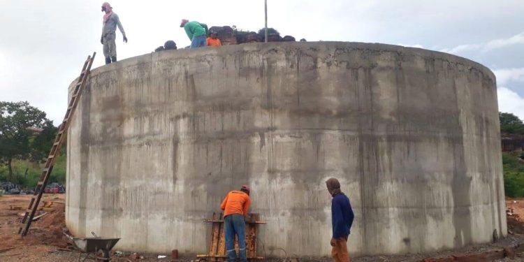 Ampliação do abastecimento de água em Parnaguá está com 95% das obras concluídas