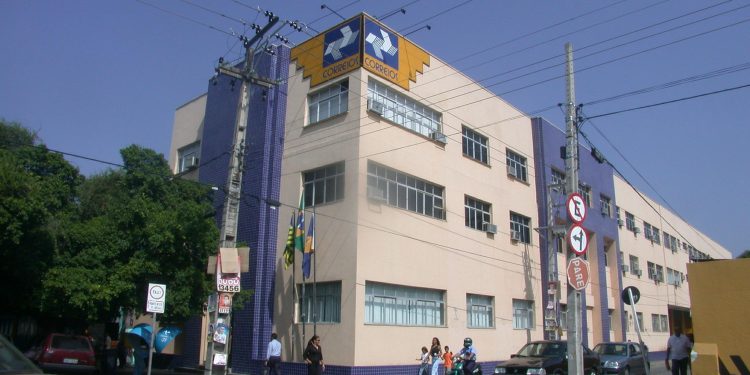 Programa Desenrola, Correios e Serasa anunciam a maior operação de negociação de dívidas já realizada no país