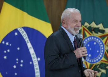 Lula diz que não esqueceu da ‘cervejinha’ nem da ‘picanha’ que prometeu durante campanha
